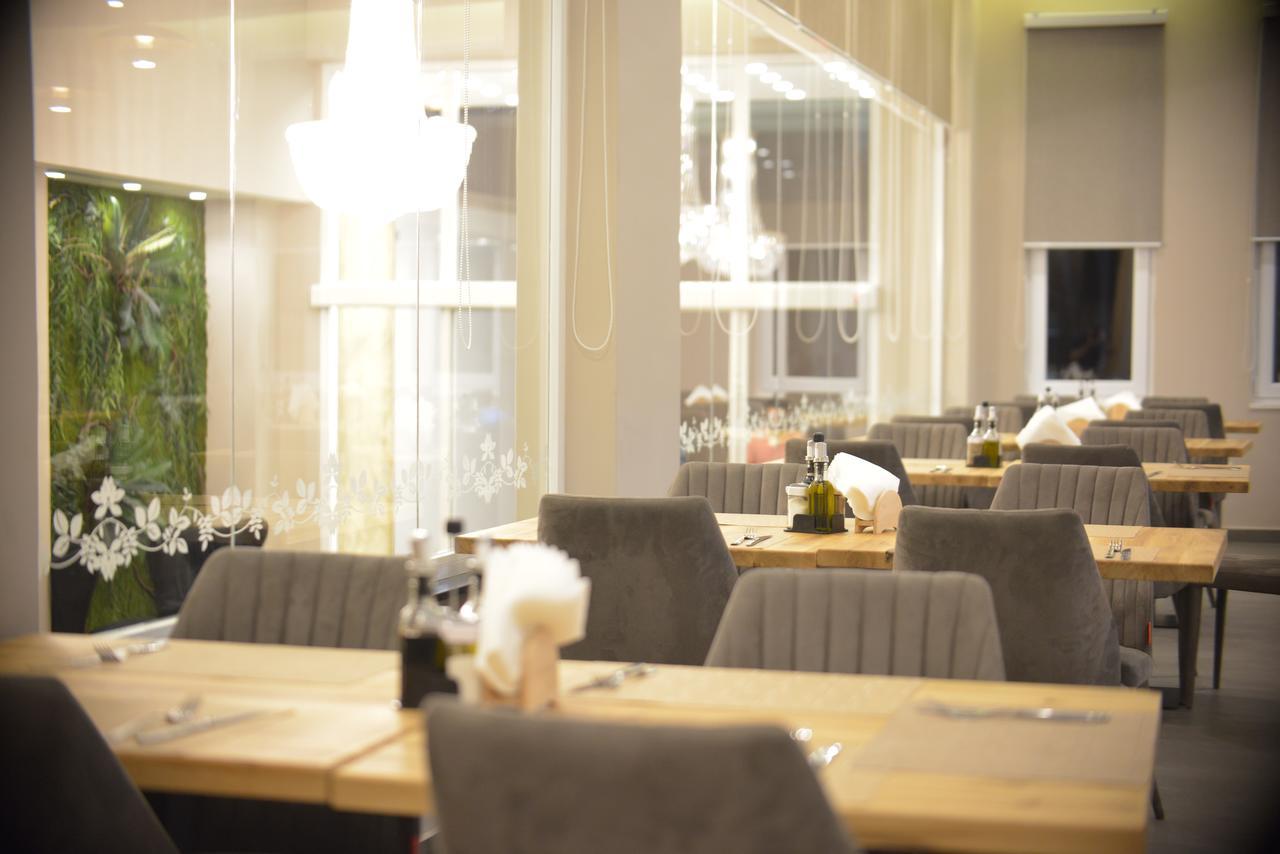 Klajdi & Hotell 5*